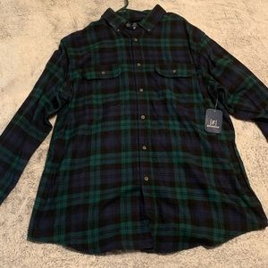 Men’s plaid forest green flannel